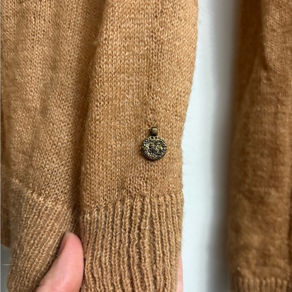 Scotch & Soda Women's V-Neck Sweater in Warm Tan size 1 - Picture 6 of 9